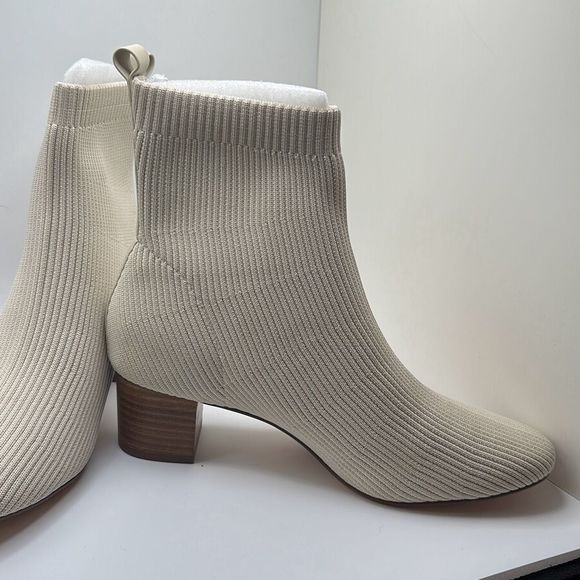 CUSHIONAIRE Women's Stretch bootie +Memory Foam 8.5 IVORY - Picture 6 of 7